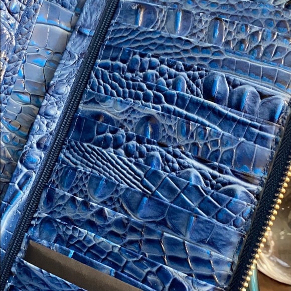 Go ahead and have a great time, with this wallet! - Picture 8 of 10